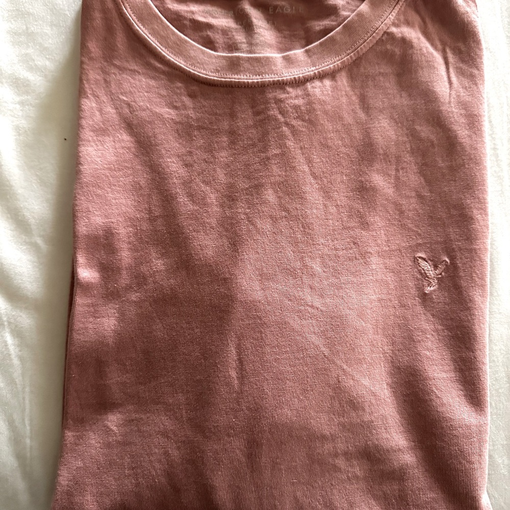 American Eagle Outfitters Tee shirt